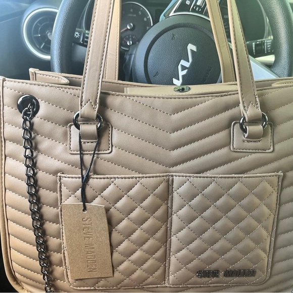 Steve Madden Handbags - New Steve Madden Womens Bpierce Handbag Quilted with chains